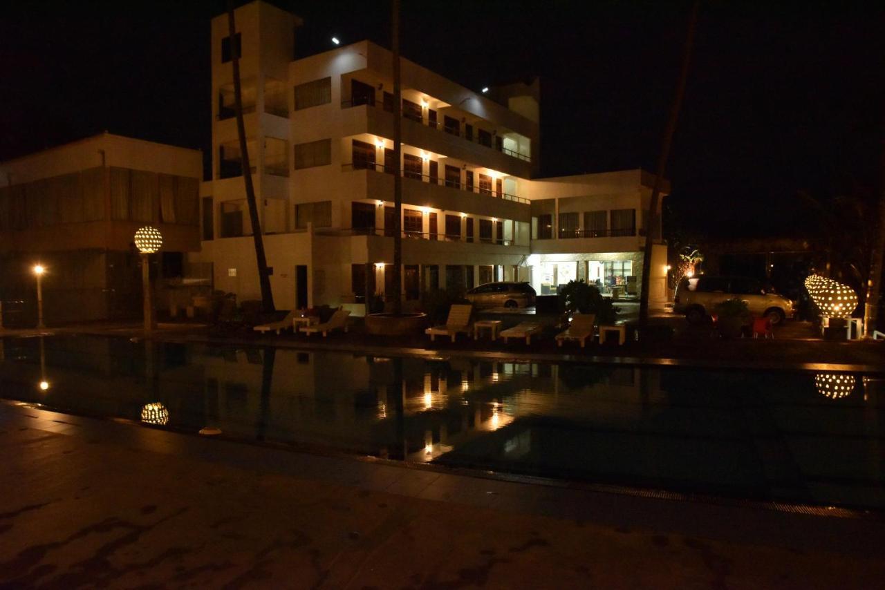 New Ocean Hill Hotel ヒッカドゥワ エクステリア 写真
