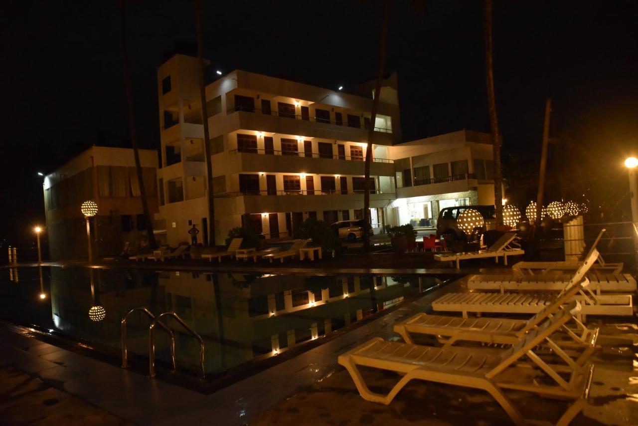 New Ocean Hill Hotel ヒッカドゥワ エクステリア 写真